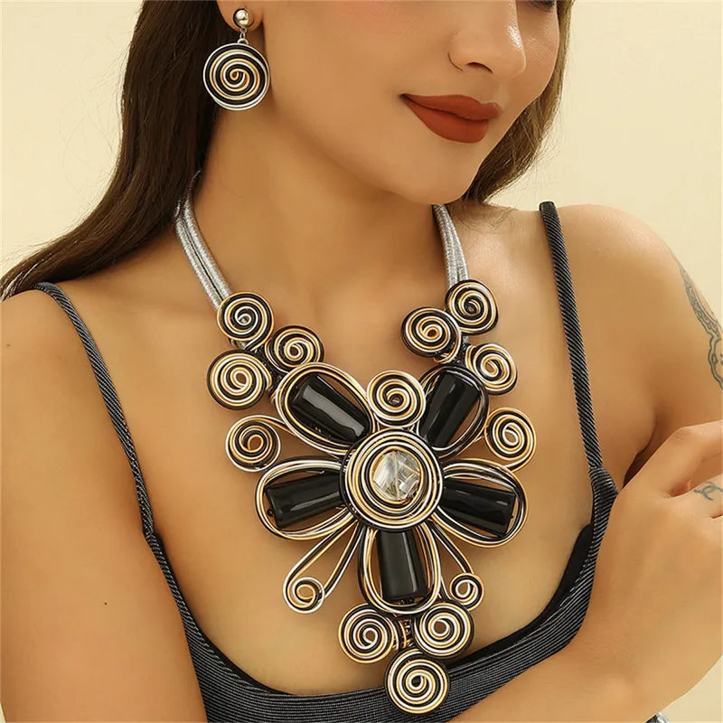 BLACK RETRO BOHEMIAN FLOWER