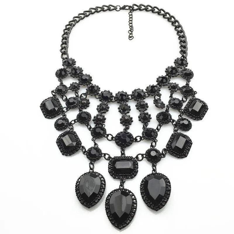 BLACK MAGIC LUXURIOUS NECKLACE