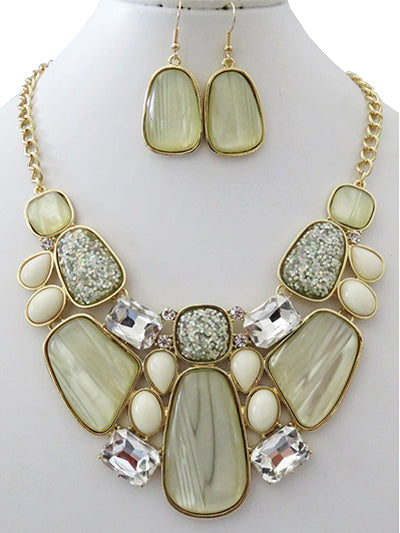 LIME GOLD GEOMETRIC BIB NECKLACE