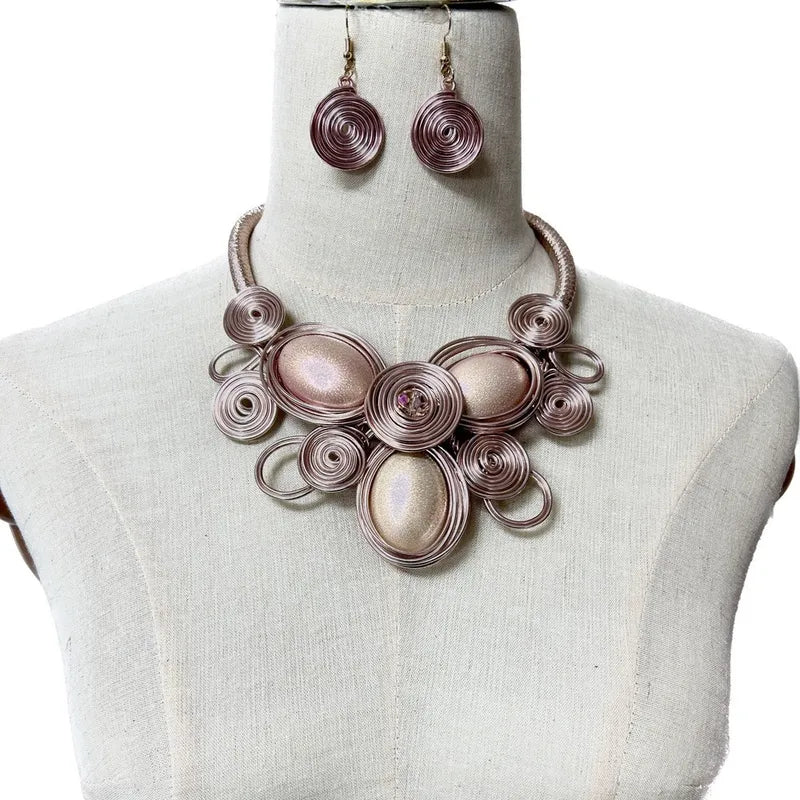 CASUAL ROSE GOLD SPIRAL NECKLACE