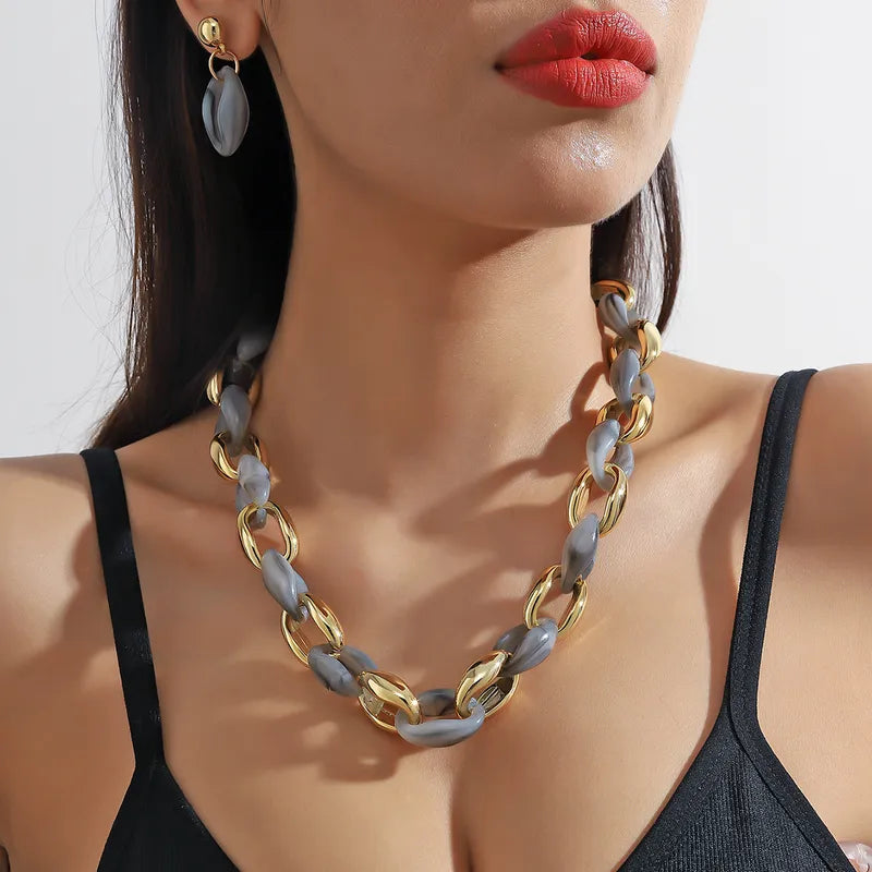 GRAY, GOLD CHAIN LINK COLOR BLOCK NECKLACE