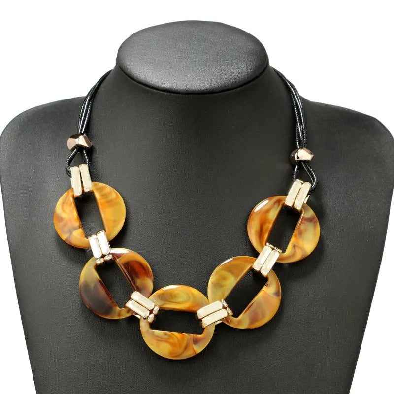 YELLOW LUXURIOUS CIRCLE NECKLACE