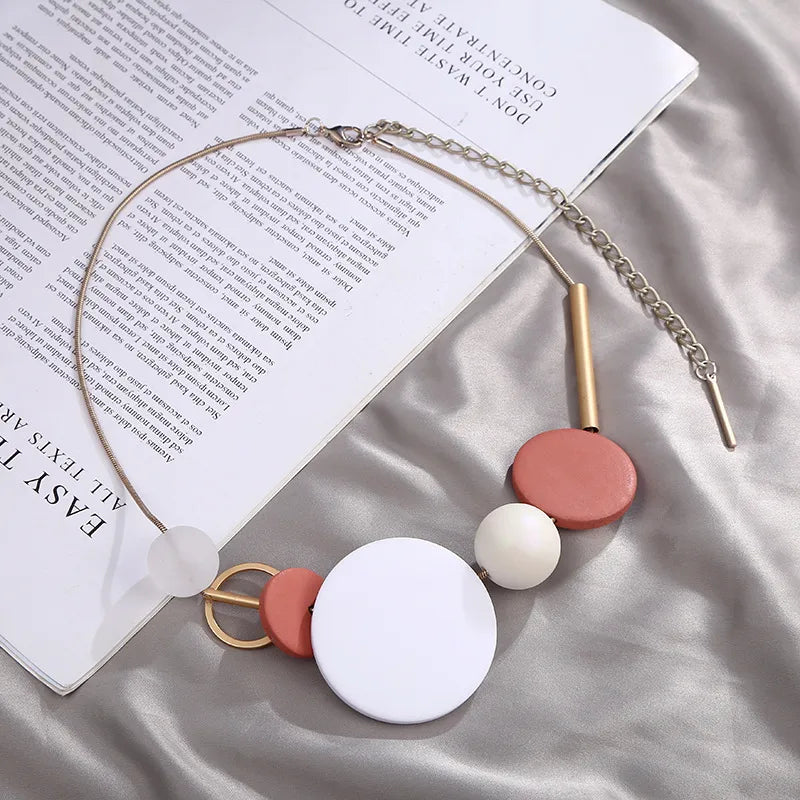 PINK & WHITE ROUND SIMPLE STYLE SWEATER CHAIN NECKLACE