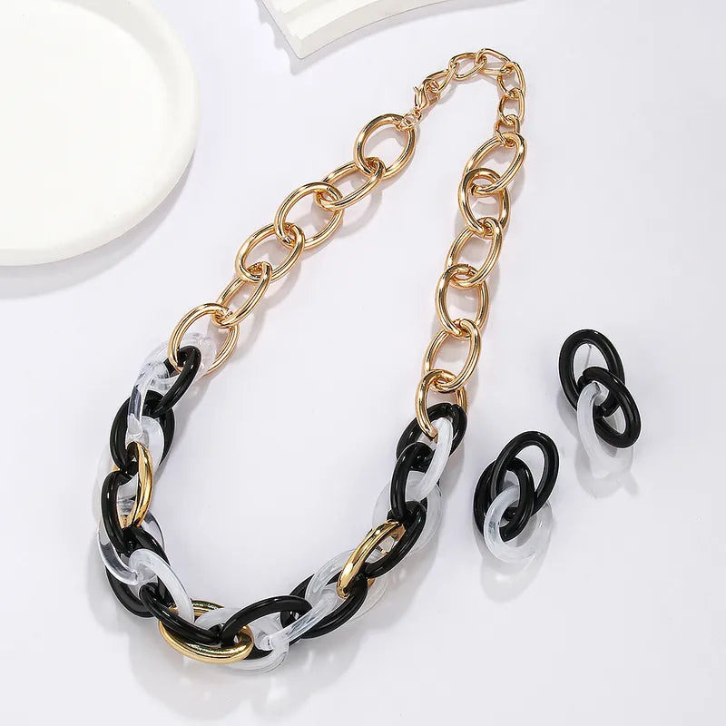 BLACK & WHITE KNIT STYLE CHAIN NECKLACES
