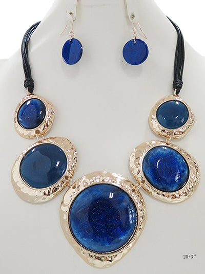 BLUE STONE BIB BLACK CORD NECKLACE