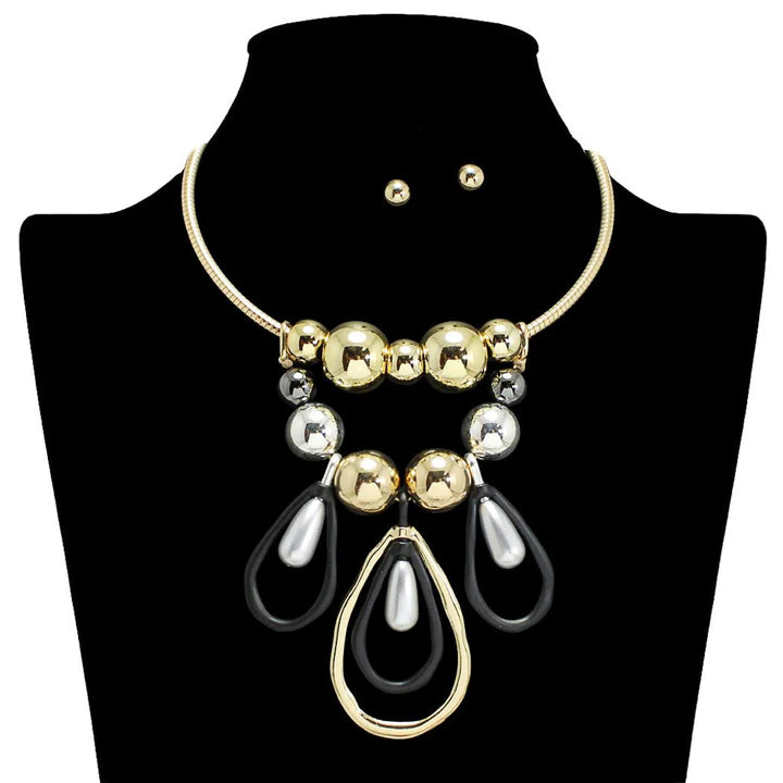 TEARDROP ACCENTS BOLD BEADED STATEMENT CHOKER NECKLACE