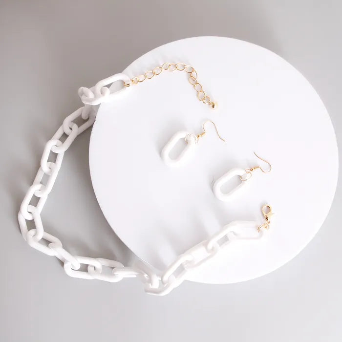 WHITE RUBBER COATED CHAIN NECKLACE