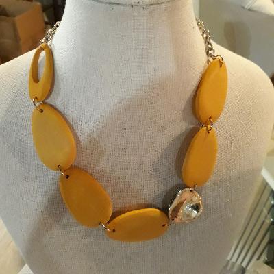 YELLOW WOOD & GOLD