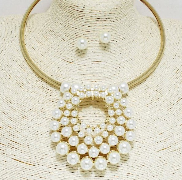 GOLD CREAM, ROUND PEARL ACCENT CHOKER NECKLACE