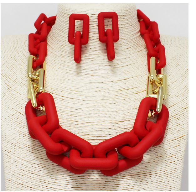 GOLD / RED RUBBER COATED LINKED NECKLACE