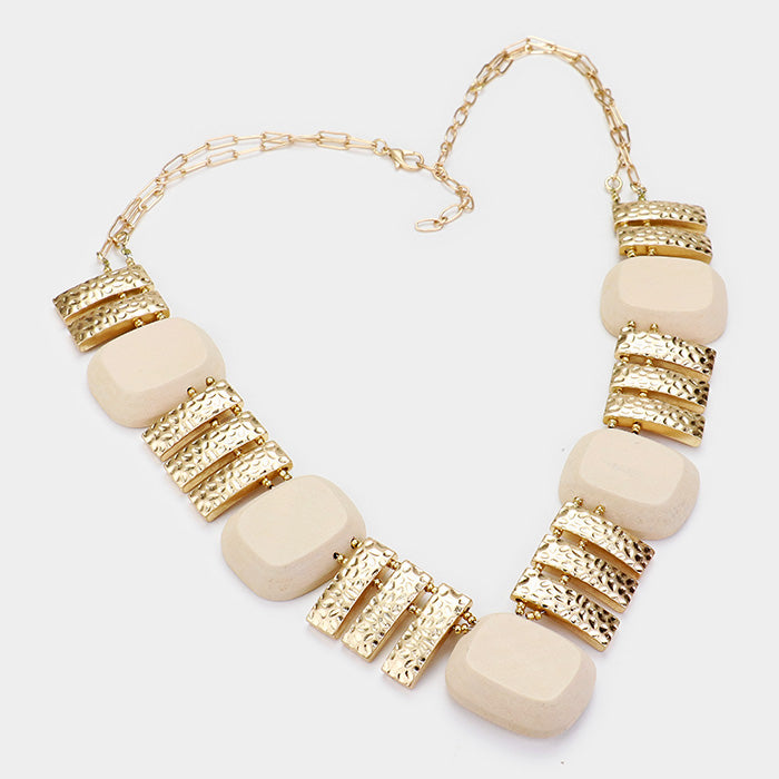 HAMMERED BAR WOOD BEAD COLLAR STATEMENT NECKLACE