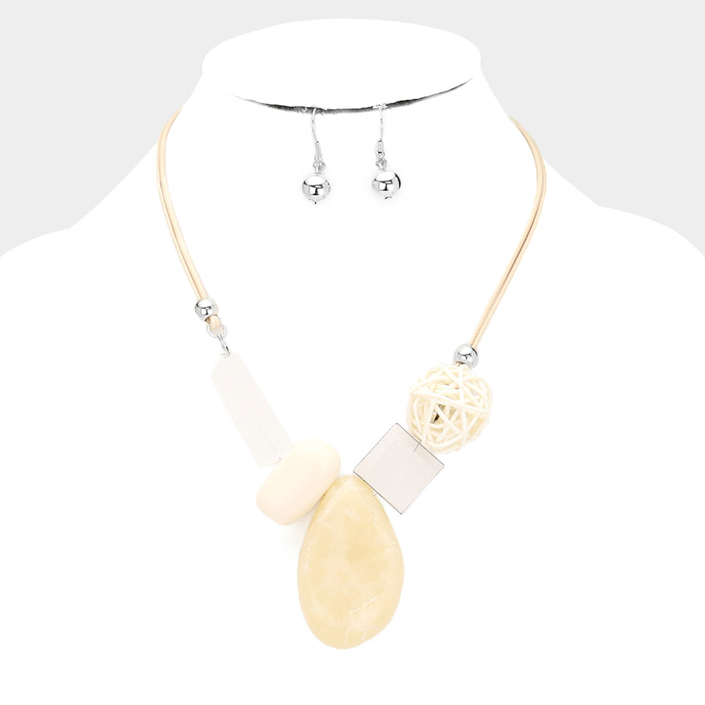 RESIN GEM BIB ADJUSTABLE NECKLACE