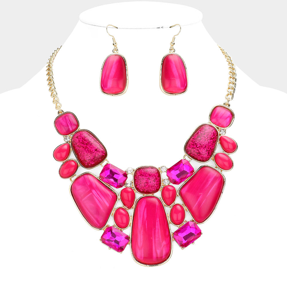 GOLD/FUCHSIA GEOMETRIC BIB NECKLACE