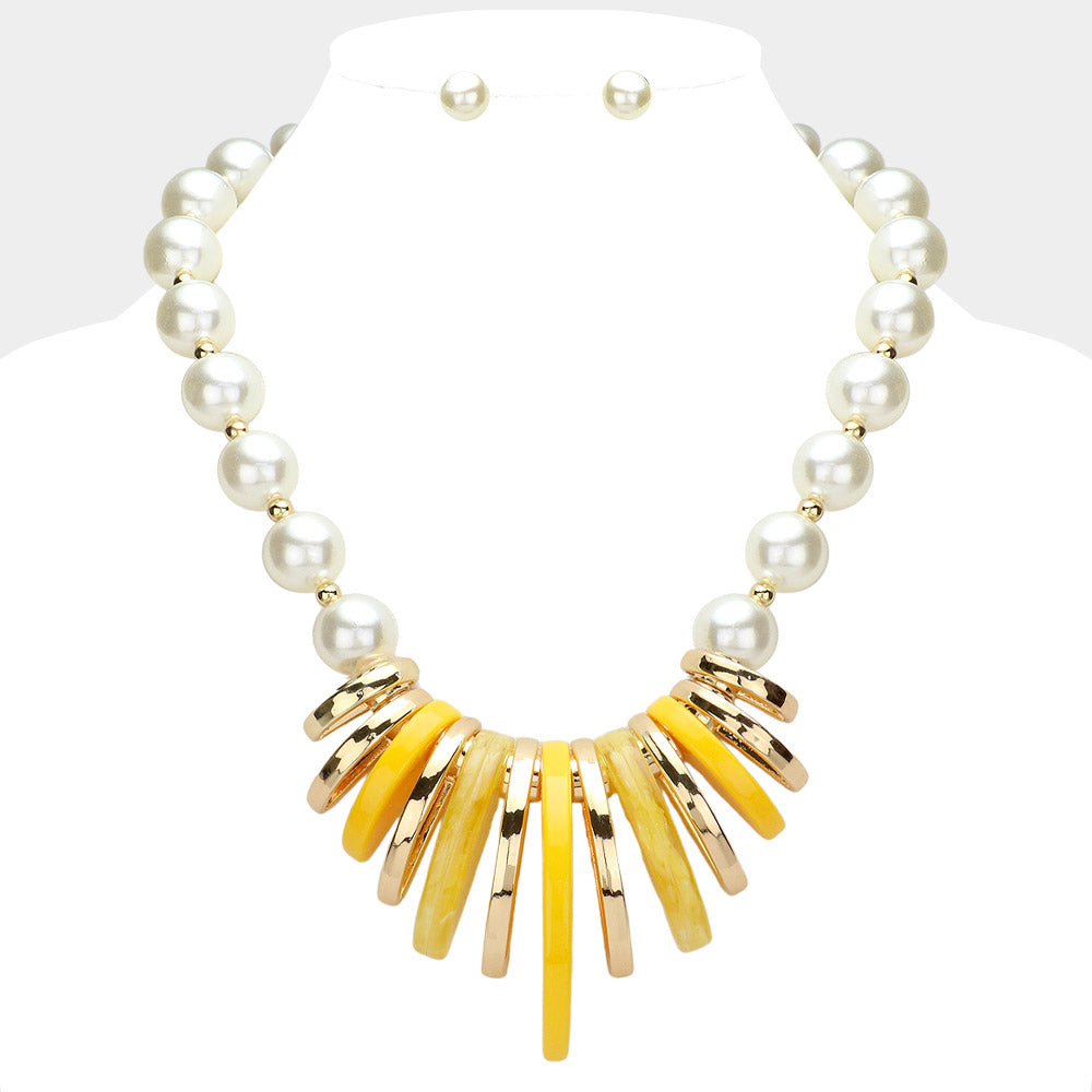 PEARL GEOMETRIC YELLOW HALF MOON NECKLACE