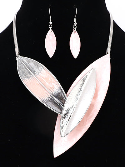 SILVER PINK LEAF ACCENT CELLULOID ACETATE NECKLACE