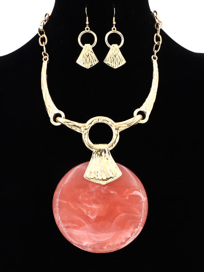 FASHION LUCITE STONE PENDANT NECKLACE