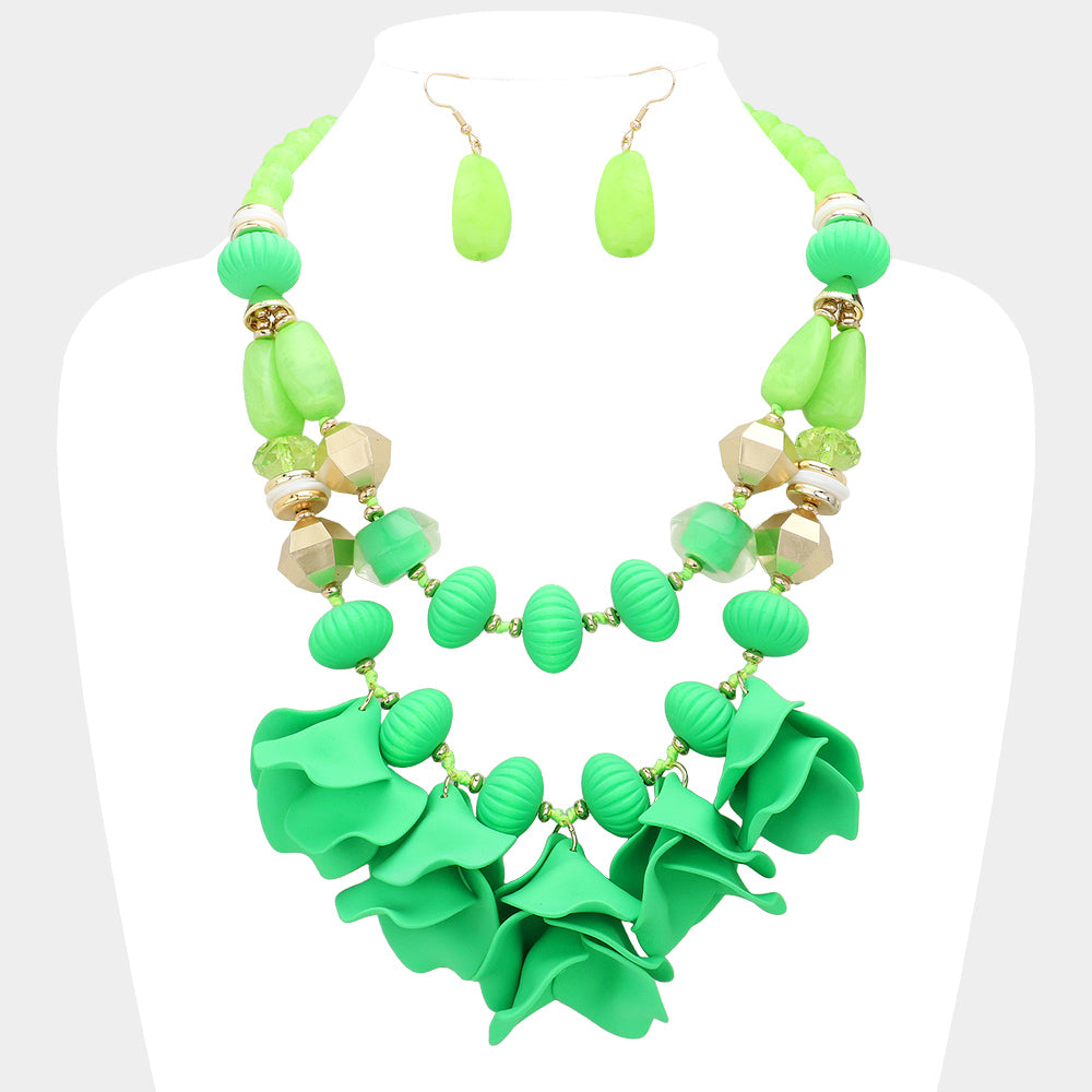 GREEN MATTE FLOWER PETAL EMBELLISHED NECKLACE