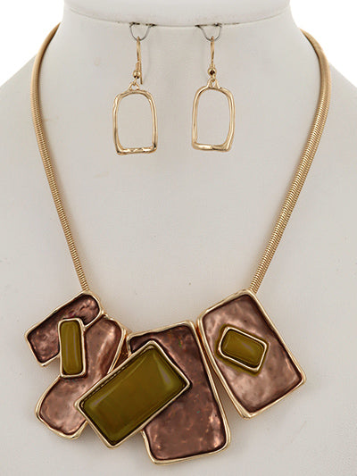 BROWN BRONZE / GOLD GEOMETRIC RECTANGULAR PLATE NECKLACE