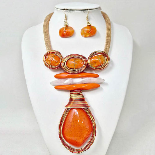 ORANGE BOLD STONE PENDANT NECKLACE