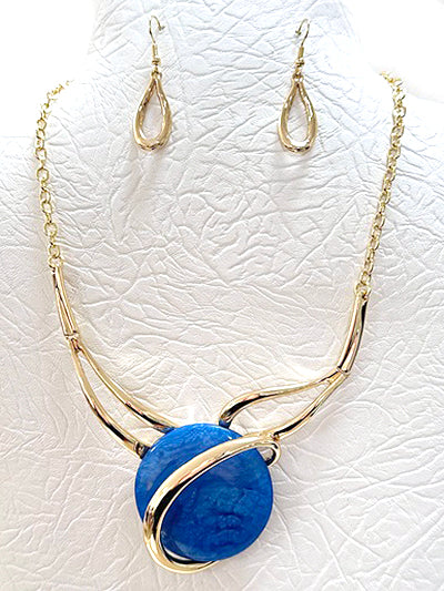 GOLD PLATED BLUE STONE PENDANT BIB STYLE NECKLACE SET