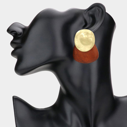 HAMMERED METAL WOODEN EARRINGS