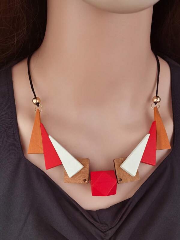 FASHIONABLE WOODEN GEOMETRIC NECKLACE