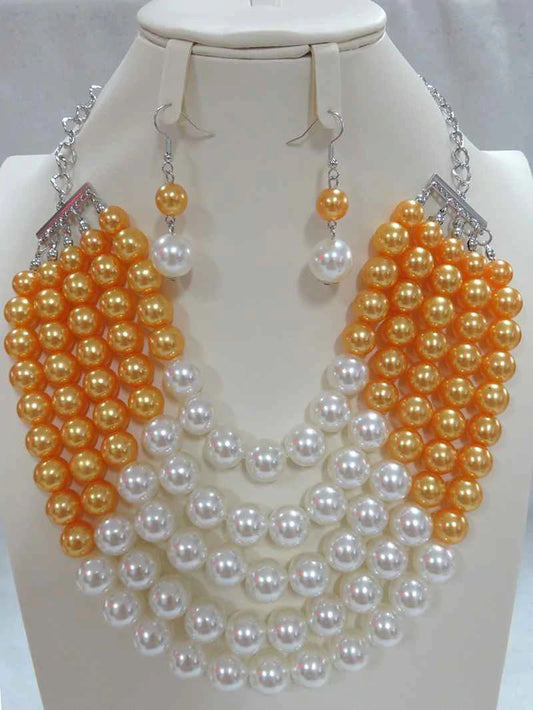 CHUNKY MULTI STRAND PEARL BIB NECKLACE