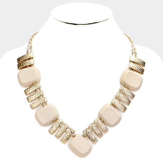 HAMMERED BAR WOOD BEAD COLLAR STATEMENT NECKLACE