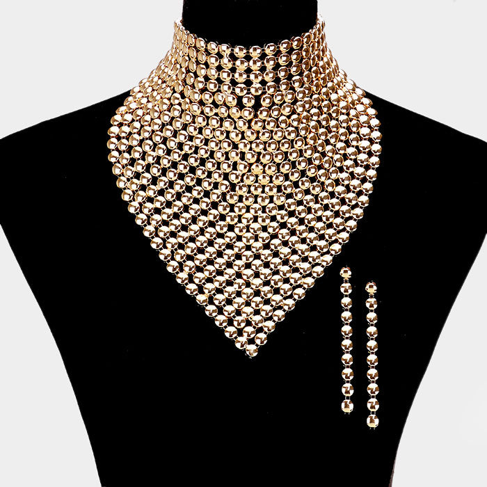 METAL STUDDED BIB NECKLACE