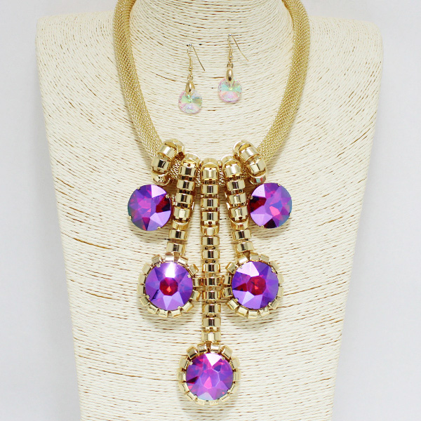 DROPPED ROUND STONE NECKLACE